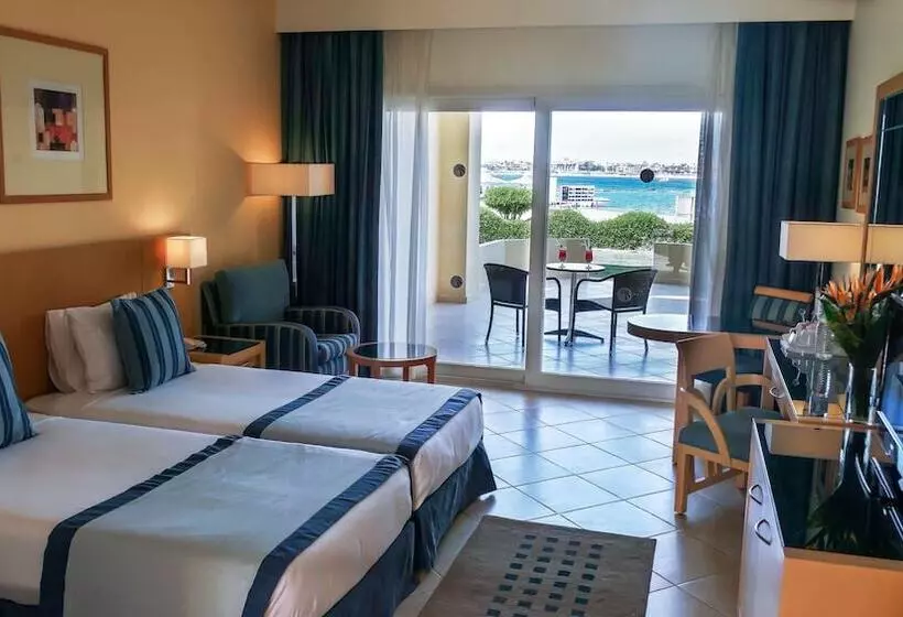اتاق خانوادگی, Cleopatra Luxury Resort Makadi Bay