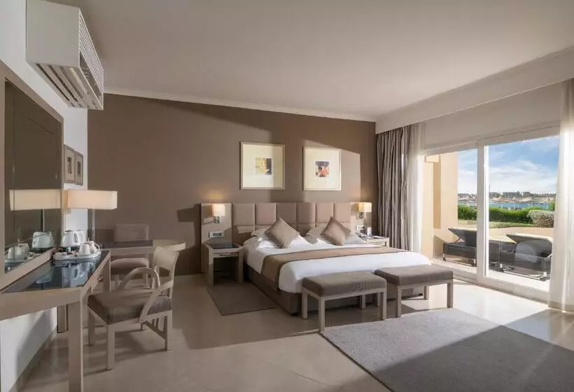 سوییت جونیور با چشم‌انداز دریا, Cleopatra Luxury Resort Makadi Bay