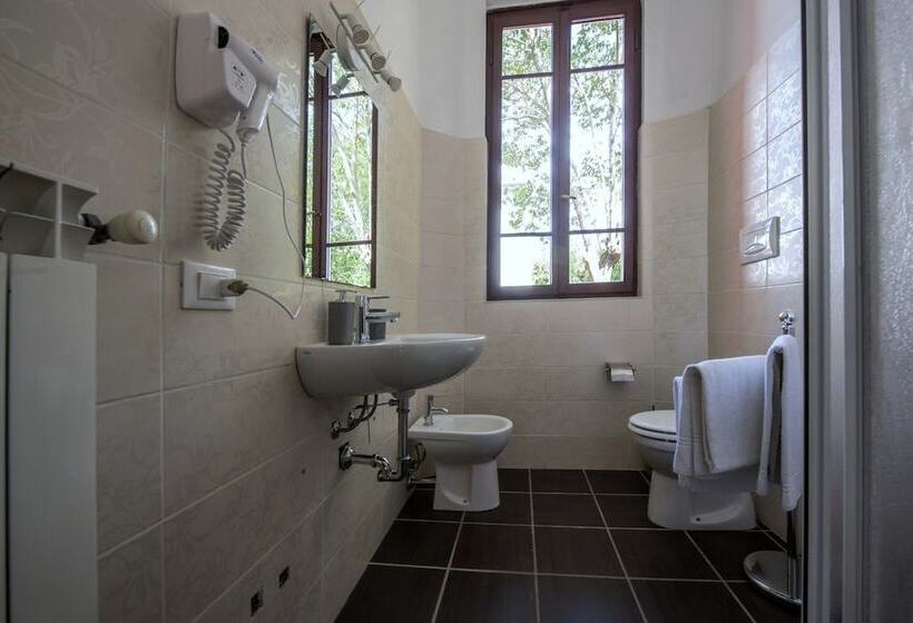 اتاق استاندارد چهار تخته, B&b Villa Regina