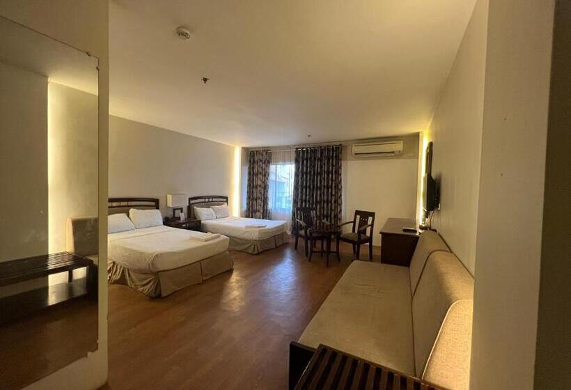 Номер Deluxe, Century Plaza