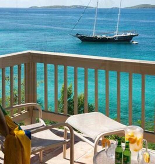 سوییت با چشمانداز دریا, Gallows Point Resort