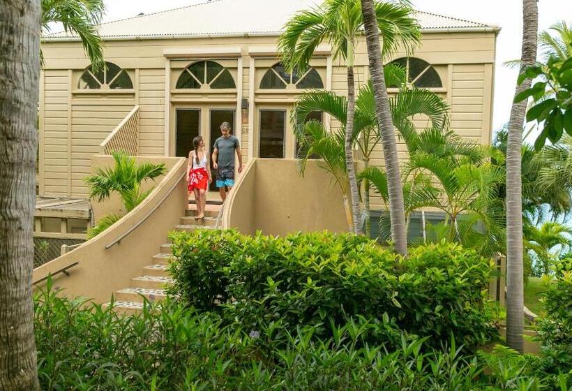 سوییت با چشمانداز دریا, Gallows Point Resort