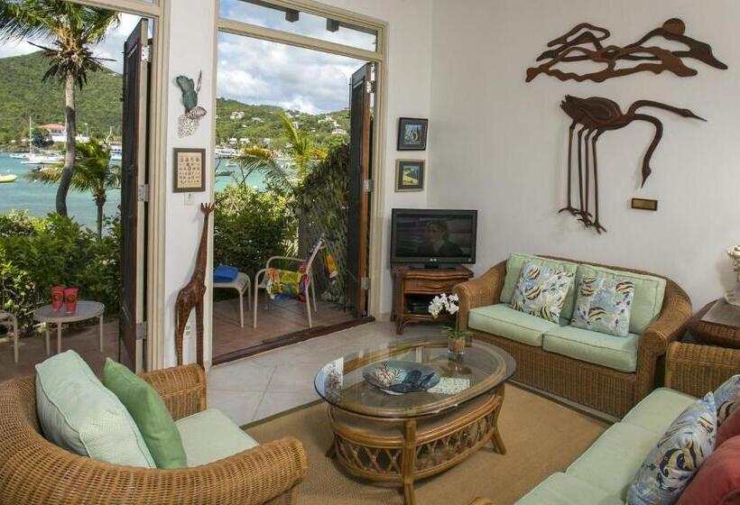 سوئیت با چشمانداز, Gallows Point Resort