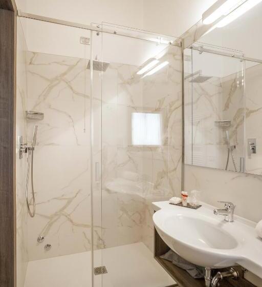 Номер Стандарт, Guerro