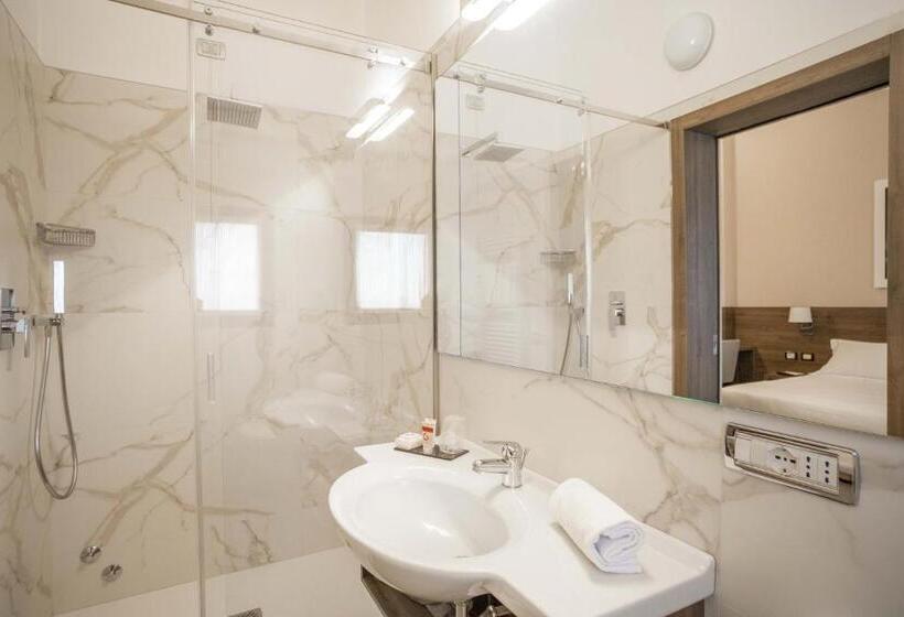 Номер Стандарт, Guerro