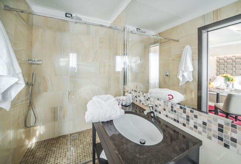 Номер Superior, Guerro