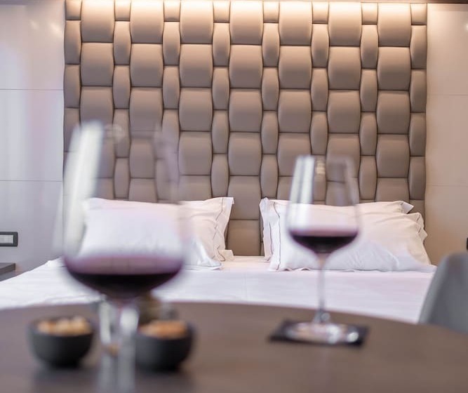 Номер Superior, Guerro