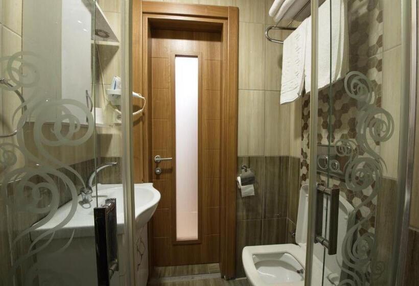 スタンダード４人部屋, Istanbul Sirkeci