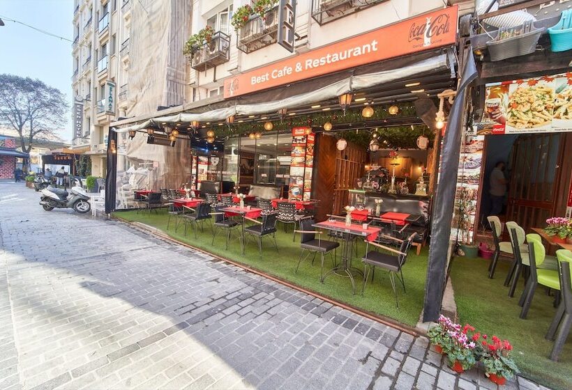 スタンダード４人部屋, Istanbul Sirkeci