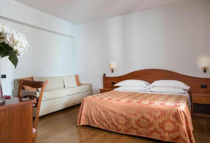 חדר סטנדרט לשלושה, La Villetta