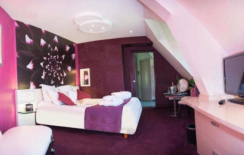 ジュニアスイート, Le Domaine Des Chevaliers De Malte