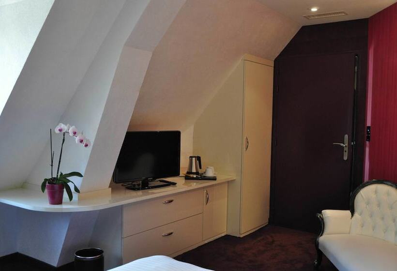 ジュニアスイート, Le Domaine Des Chevaliers De Malte