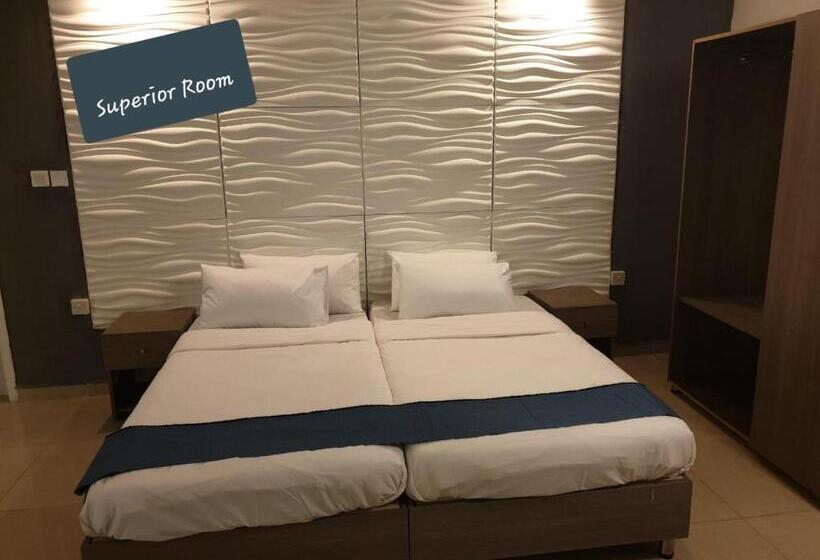 بانگلوی سوپریور, Palma Rima