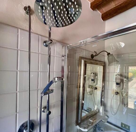 Номер Стандарт, Relais Oroscopo