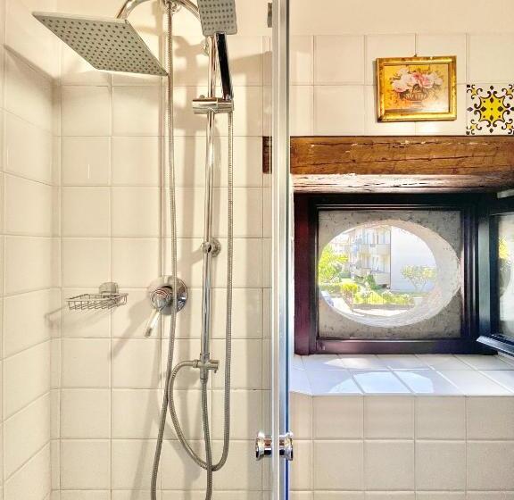 标准三人间, Relais Oroscopo