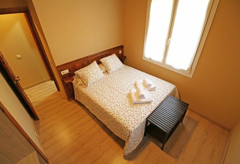 Апартаменты Comfort 2 Спальни, Apartamentos Mont Romies Plaza
