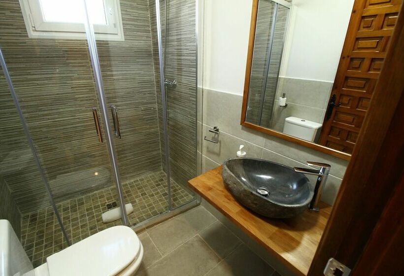 Апартаменты Comfort 2 Спальни, Apartamentos Mont Romies Plaza