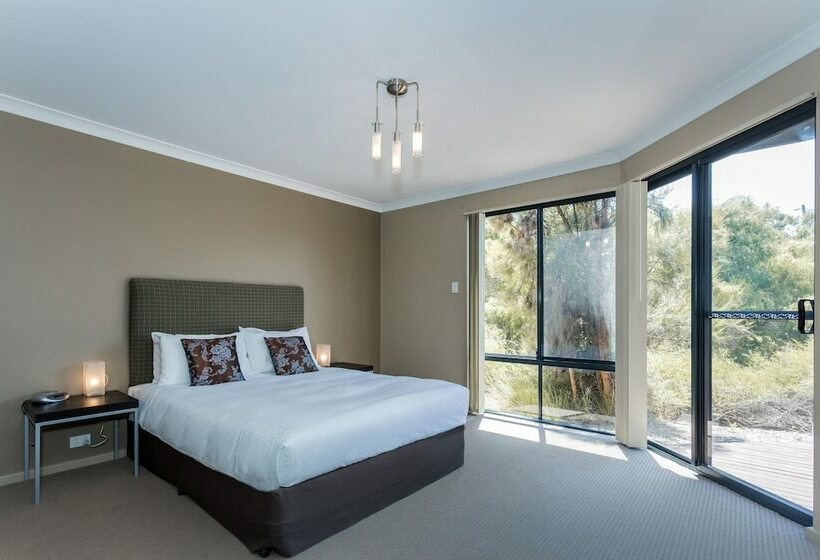 Дом 2 Спальни, Cosy Corner By The Bnb Collection