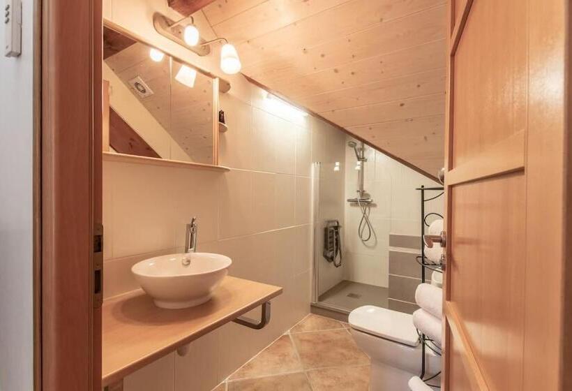 غرفة قياسية مع حمام خارجي, B&b Le Sourire Du Lac