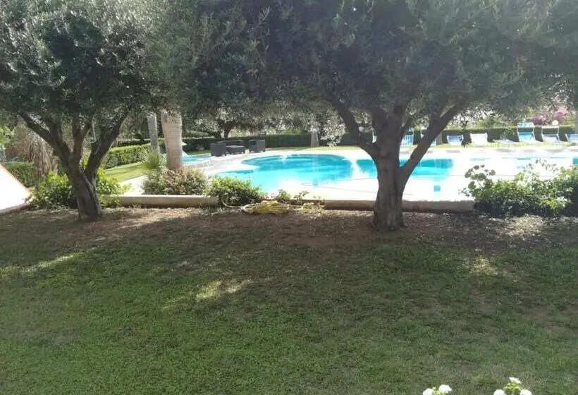 １ベッドルームペントハウスアパート, Delta Club Residence