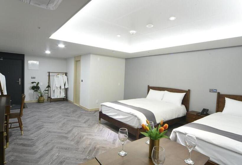 اتاق لوکس خانوادگی, Haeundae Central