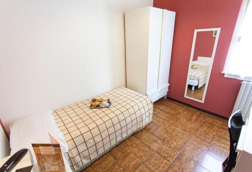 חדר סטנדרט יחיד, Ristorante San Carlo