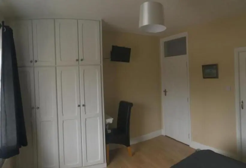 Standardrum, La Mirage B&b