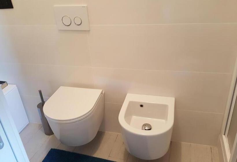 חדר בסיסי, La Muraria