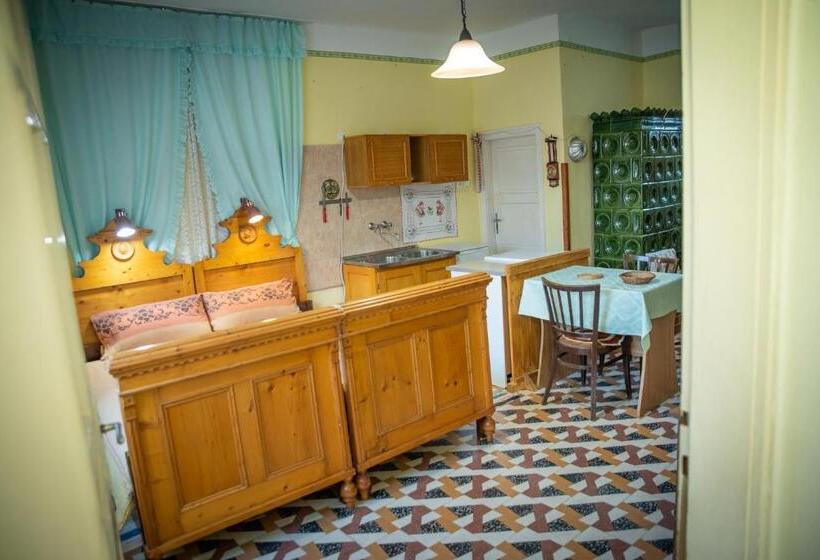 דירת חדר בקומת קרקע, Zempléni Szálláshely