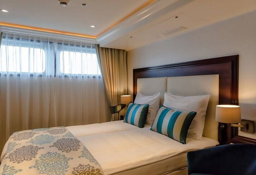 ダブルベッドスタンダードルーム, Select Ms Charles Dickens   Frankfurt