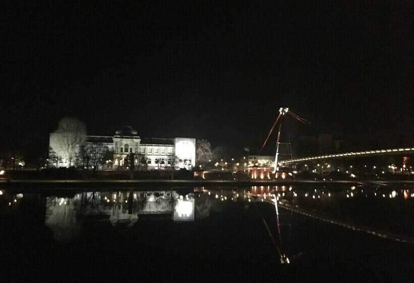 ダブルベッドスタンダードルーム, Select Ms Charles Dickens   Frankfurt