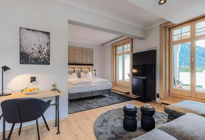 ジュニアスイート, Alpine Inn Davos