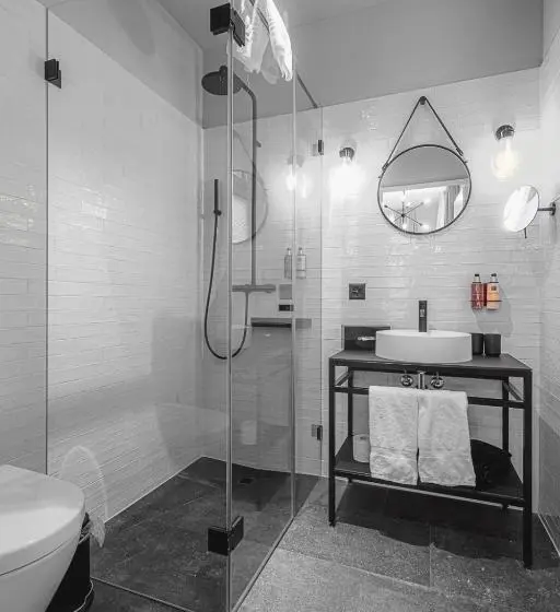 スイート, Alpine Inn Davos