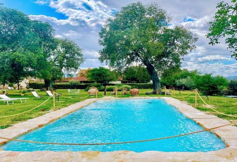 خانه 1 خوابه, Exclusive Pool Open All Year Spoleto Biofarm Slps 8 Village Shops, Bar1 Km 6