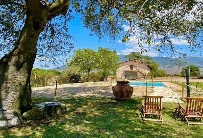 خانه 1 خوابه, Exclusive Pool Open All Year Spoleto Biofarm Slps 8 Village Shops, Bar1 Km 6