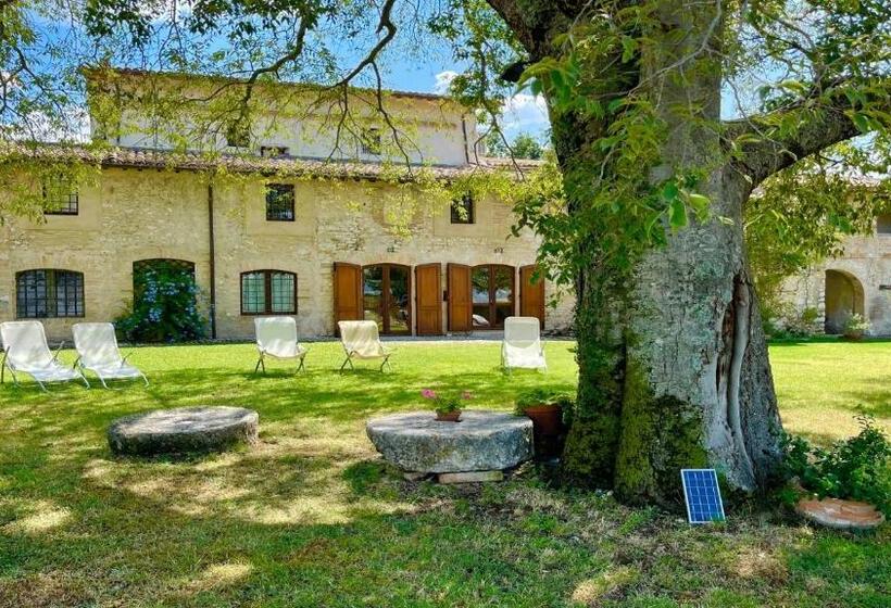 خانه 1 خوابه, Exclusive Pool Open All Year Spoleto Biofarm Slps 8 Village Shops, Bar1 Km 6