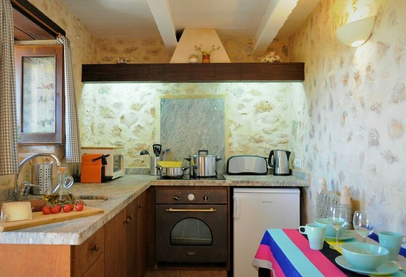 خانه 1 خوابه, Siamo Bella