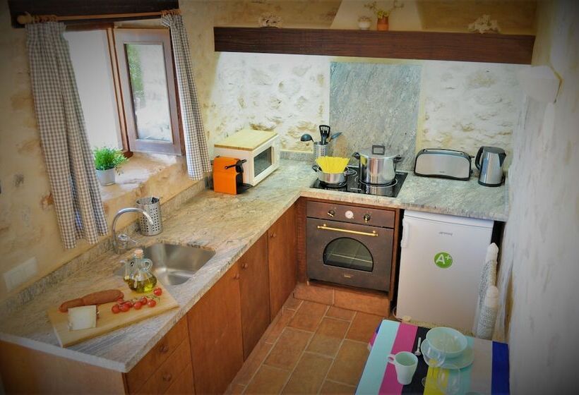 خانه 1 خوابه, Siamo Bella