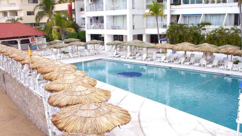 스탠다드 4인용 룸 바다전망, Suites Torres Gemelas Vip