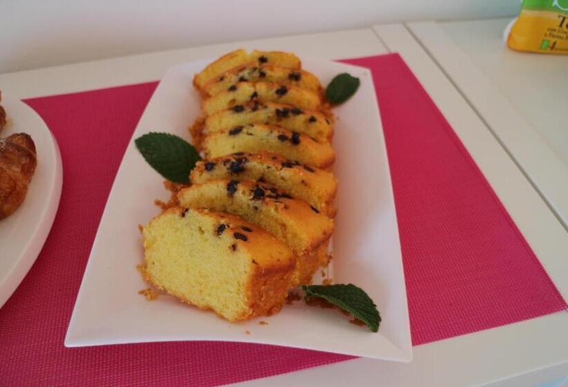 اتاق لوکس سه تخته, Sweet Suite Margherita B&b