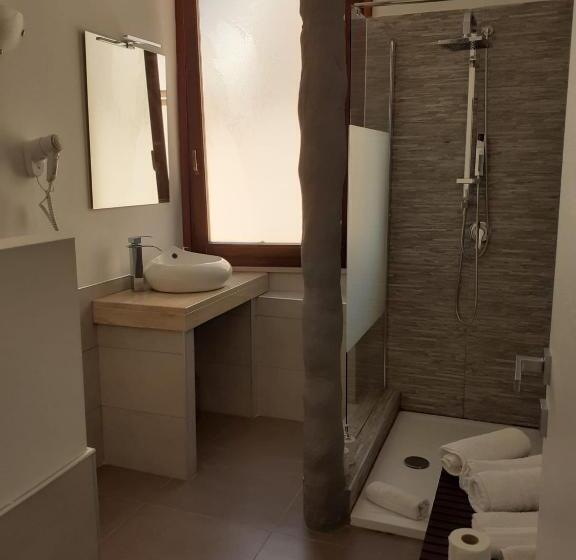 اتاق لوکس سه تخته, Sweet Suite Margherita B&b