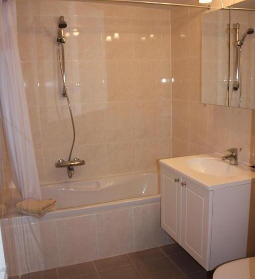 غرفة قياسية ثلاثية, Alliance Hotel Ieper Centrum