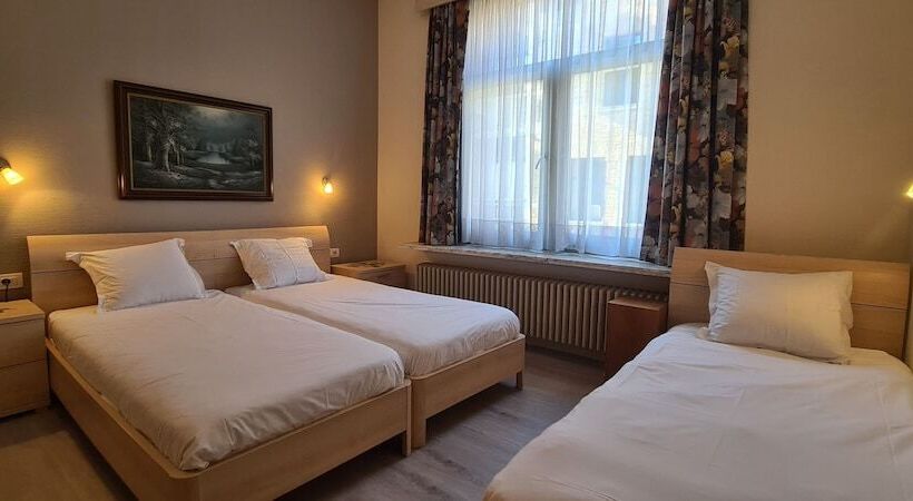 غرفة قياسية ثلاثية, Alliance Hotel Ieper Centrum
