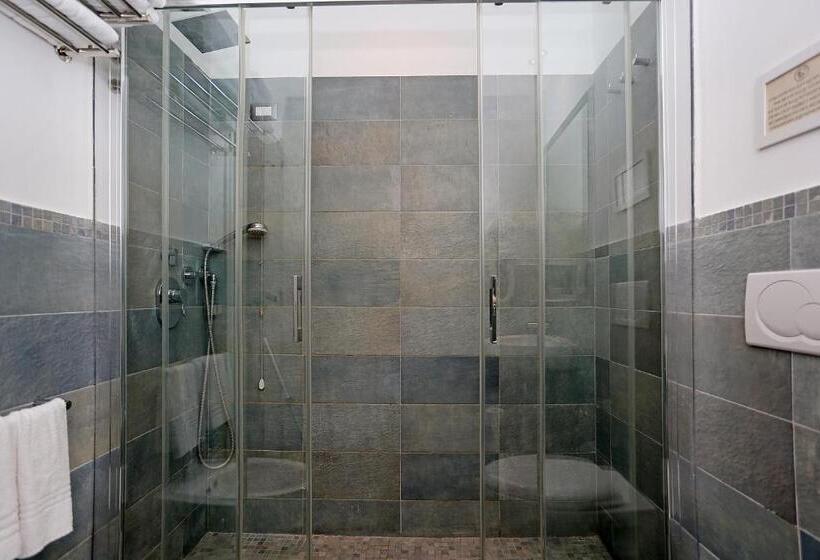 ジュニアスイート, Daplace   Hqh Colosseo