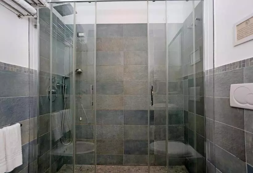 سوییت جونیور, Daplace   Hqh Colosseo