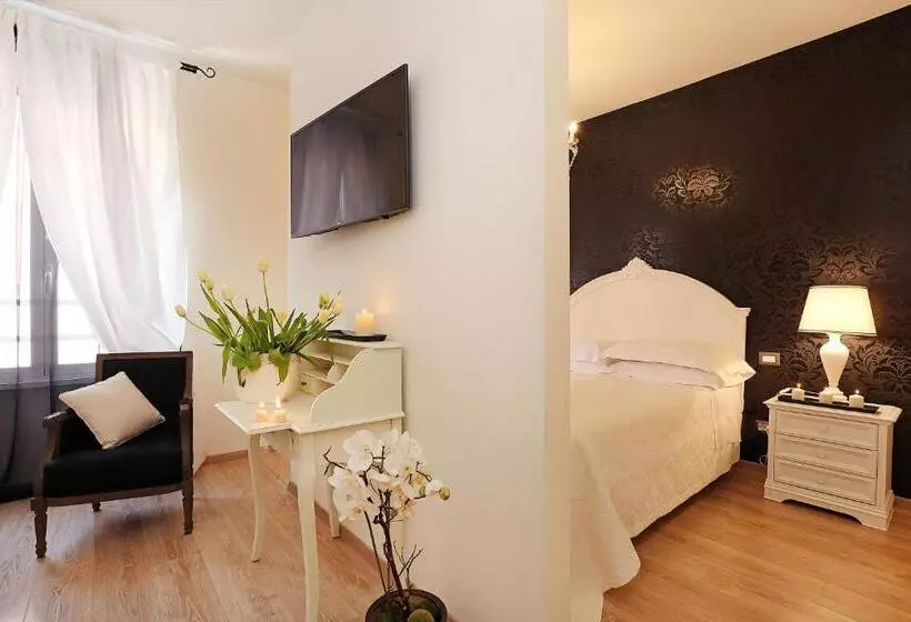 سوییت جونیور, Daplace   Hqh Colosseo