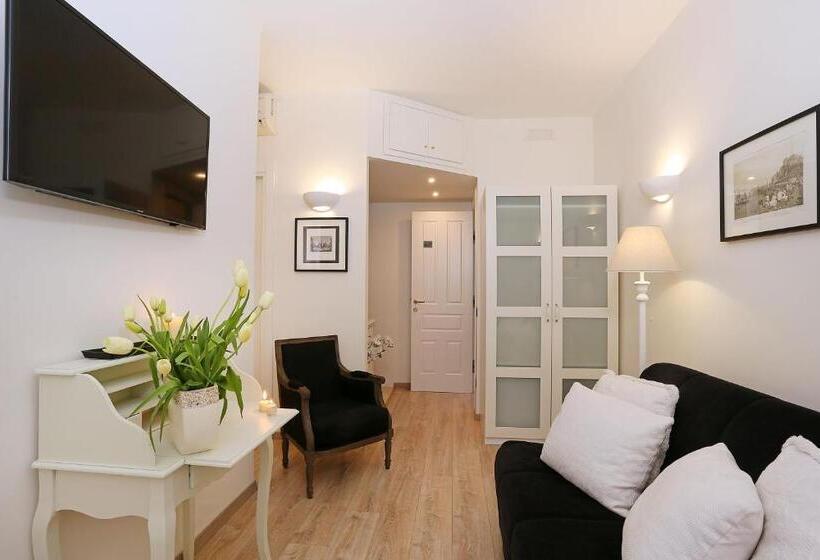 ジュニアスイート, Daplace   Hqh Colosseo