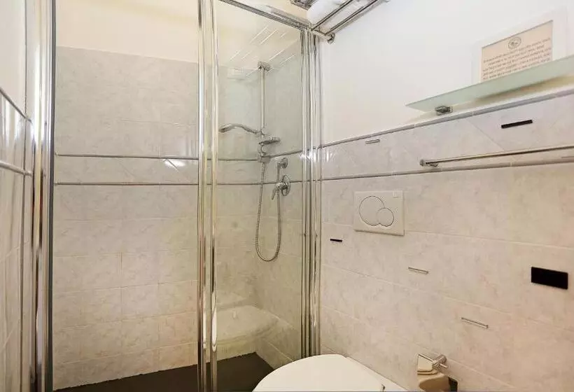 اتاق اکونومی, Daplace   Hqh Colosseo