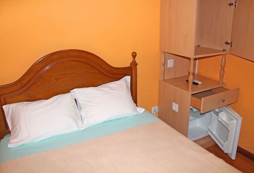 اتاق اکونومی, Residencia Vale Formoso