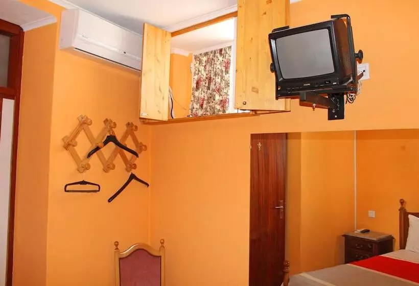 اتاق اکونومی, Residencia Vale Formoso